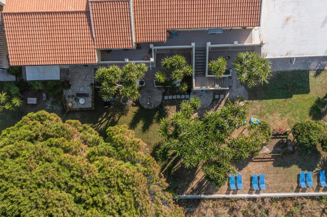Lazaris Apartments Almiros Beach Eksteriør billede
